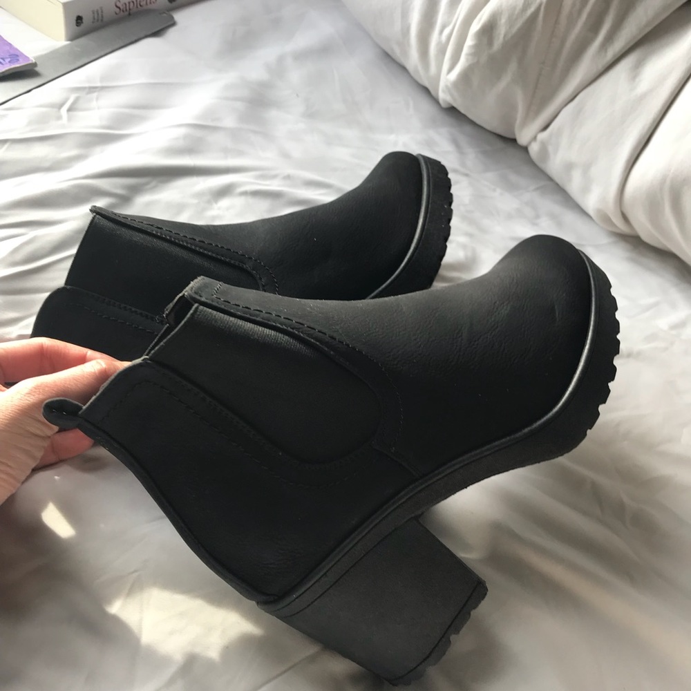 Ankle booties